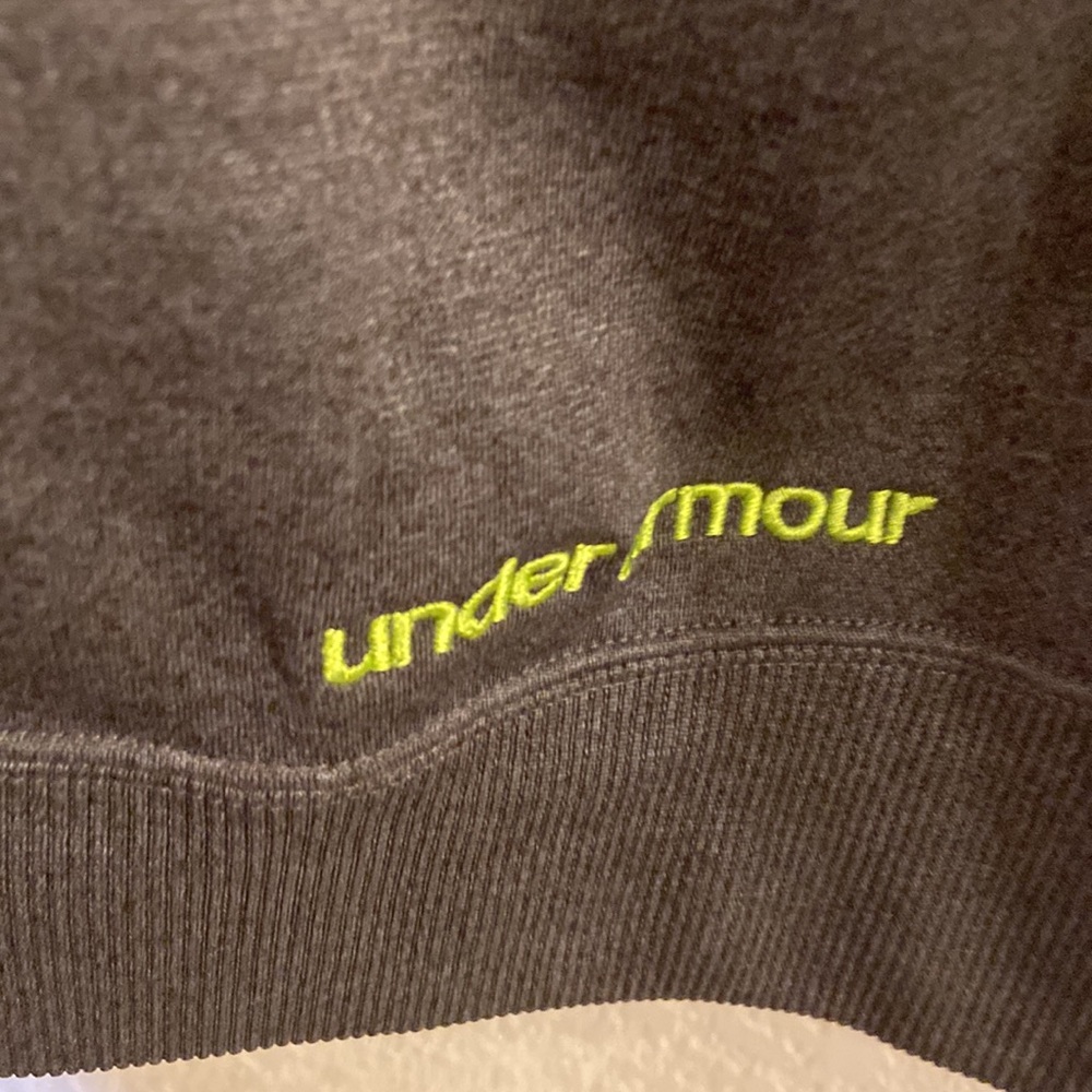 Grey s/m under armor hoodie  good condition - Picture 4 of 7